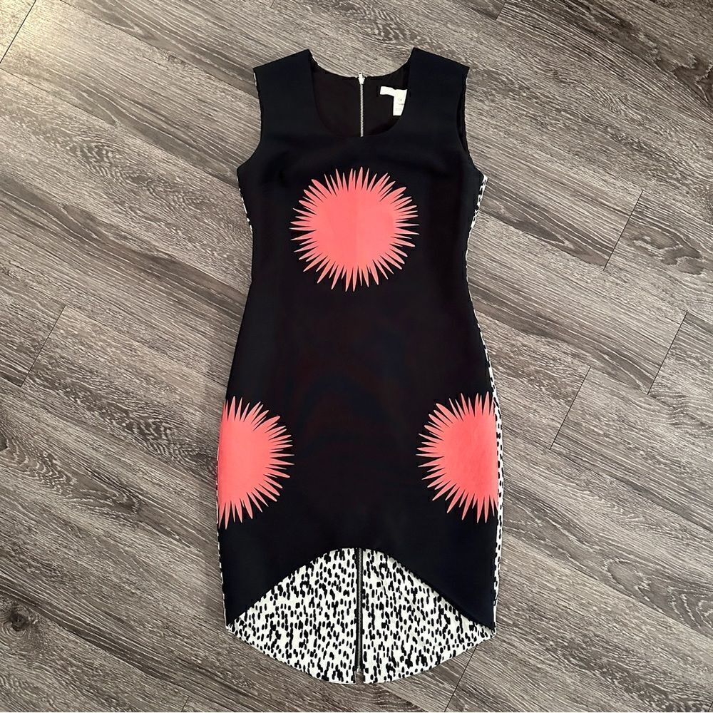 Troubadour Sleeveless Hi-Lo Abstract Dress
